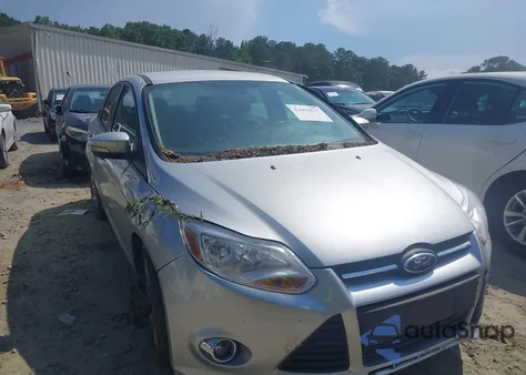 2014 Ford Focus Se из США, поврежденный, VIN 1FADP3F28EL367845